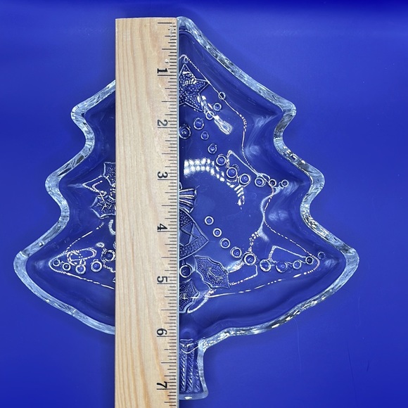 CELEBRATIONS CRYSTAL GLASS CHRISTMAS TREE SHAPED CANDY DISH - Picture 4 of 4